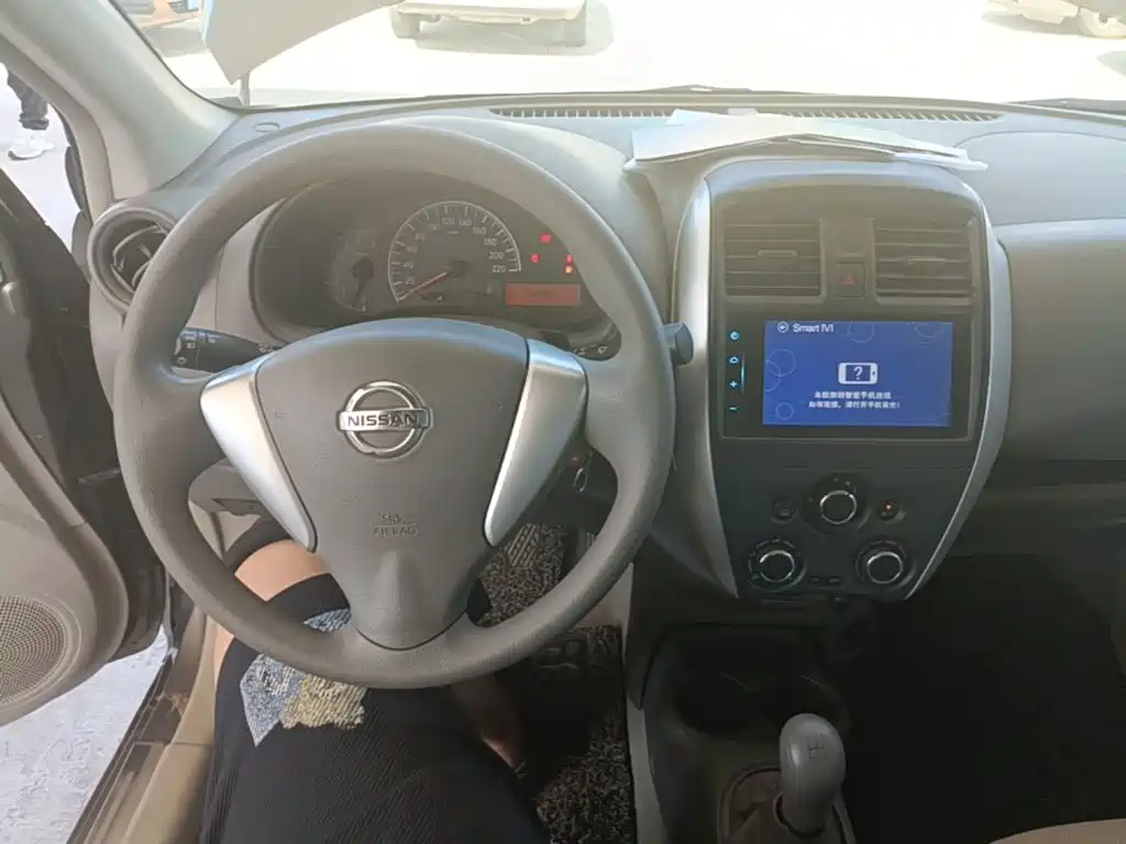 Nissan Sunny — миниатюра 10