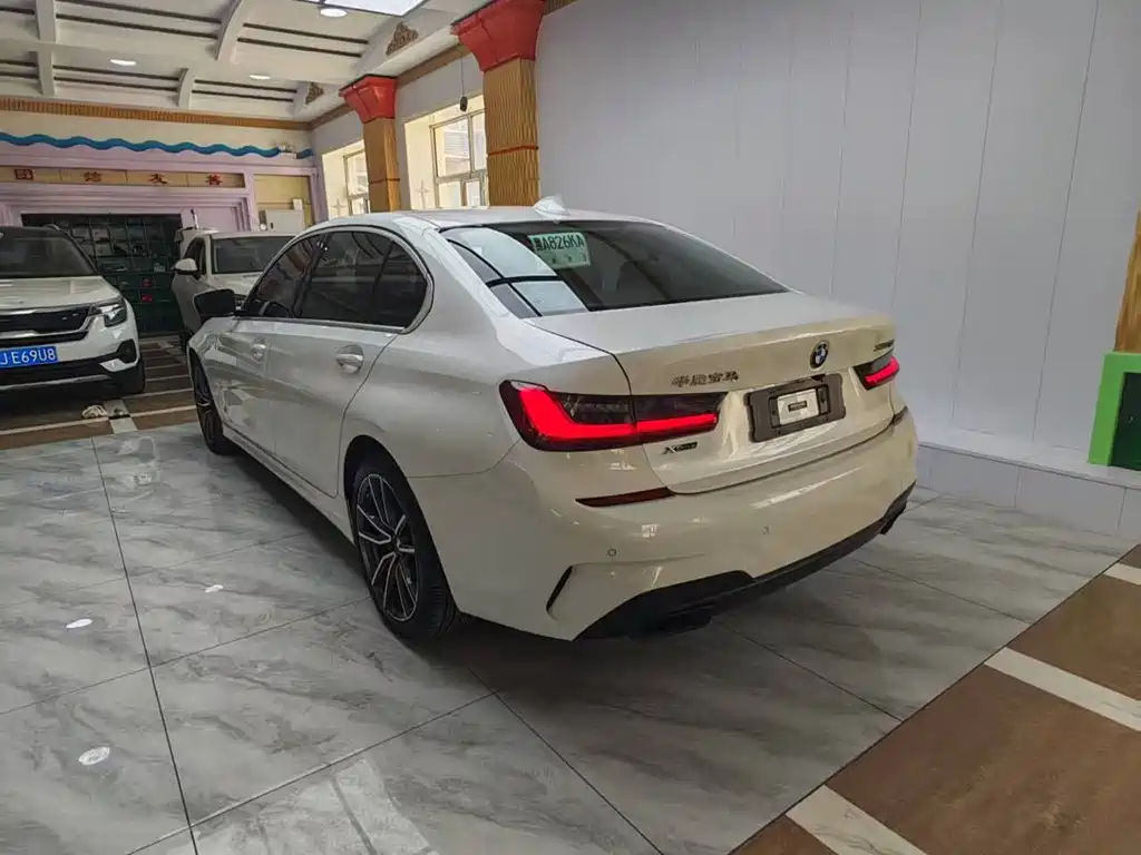 BMW 3 Series 3 2022 325i M Sport