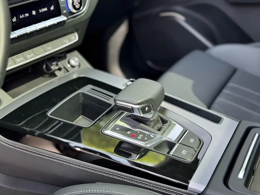 Audi Q5L — миниатюра 19