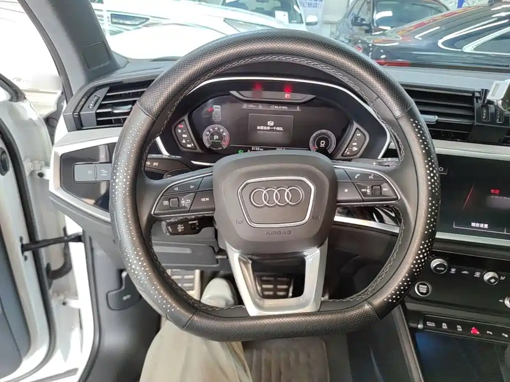 Audi Q3 — миниатюра 11