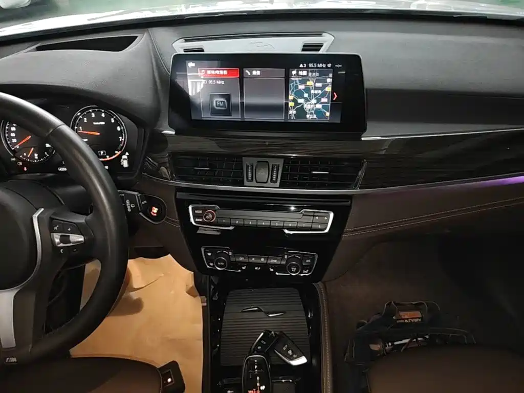 BMW X1 — миниатюра 13