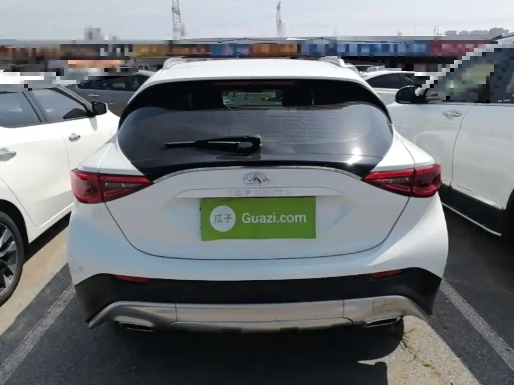 Infiniti QX30 — миниатюра 6