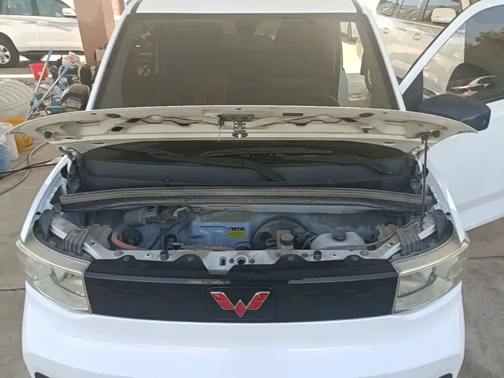 Wuling MINIEV — миниатюра 20