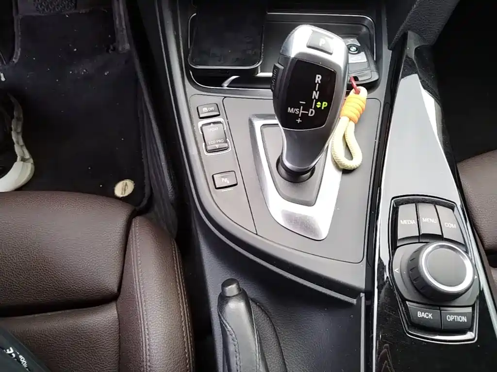 BMW 3 Series — миниатюра 14
