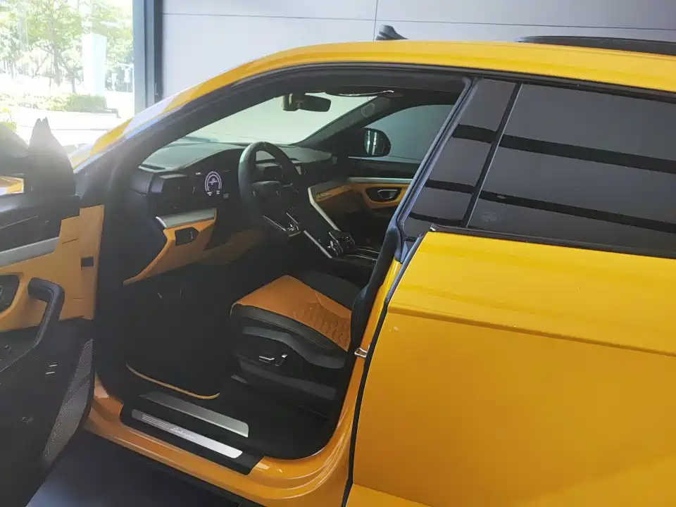 Lamborghini Urus 2018 4.0T V8