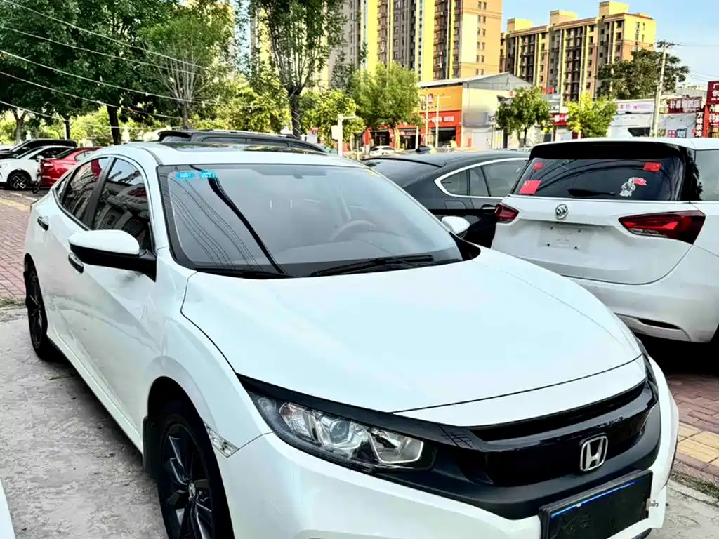 Honda Civic — миниатюра 4