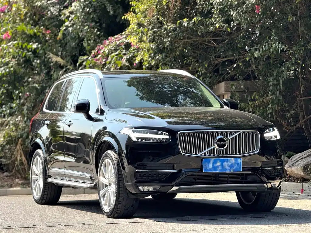 Volvo XC90 2019 T6 7 мест V