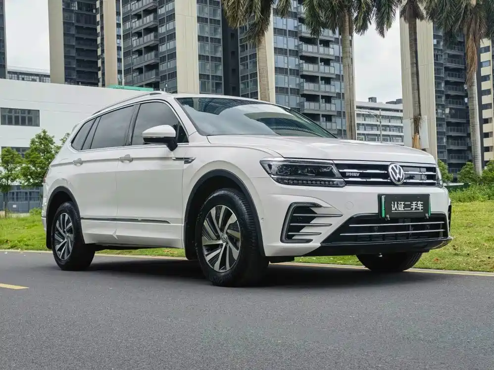 Volkswagen Tiguan L PHEV — миниатюра 3