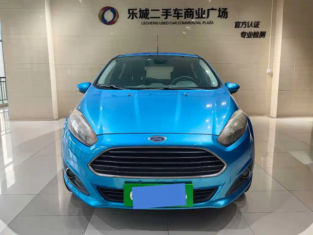 Ford Fiesta Hatchback 1.5L Auto Fashion Type, фото 3