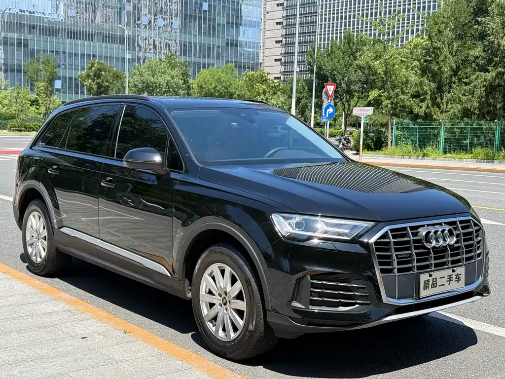 Audi Q7 — миниатюра 3