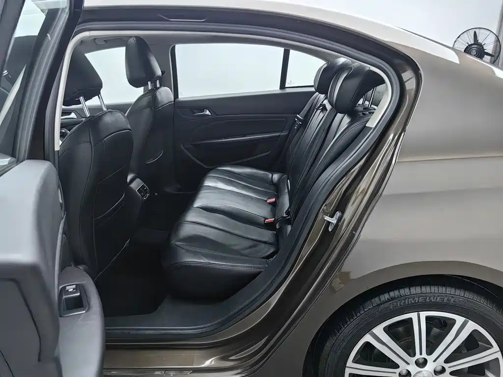 Peugeot 408 — миниатюра 15