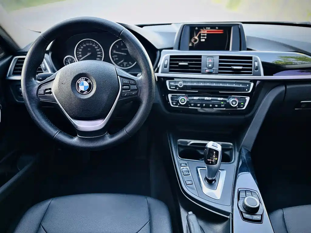 BMW 3 Series — миниатюра 9