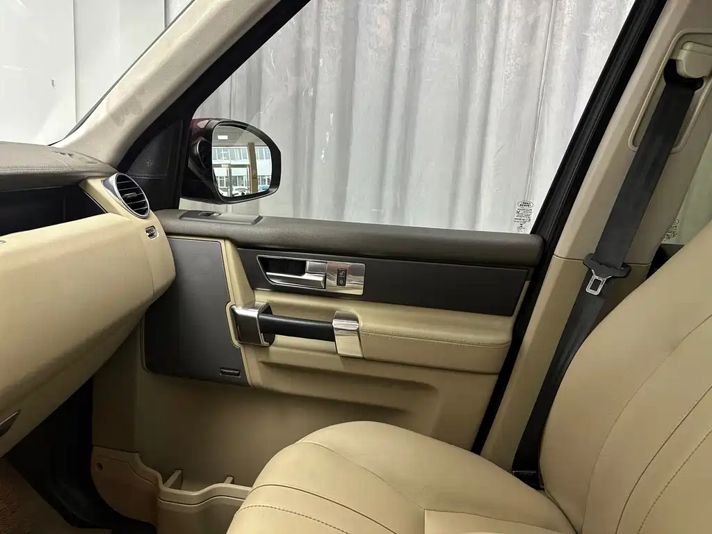 Land Rover Discovery — миниатюра 24