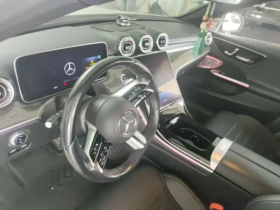 Mercedes-Benz C-Class — миниатюра 7