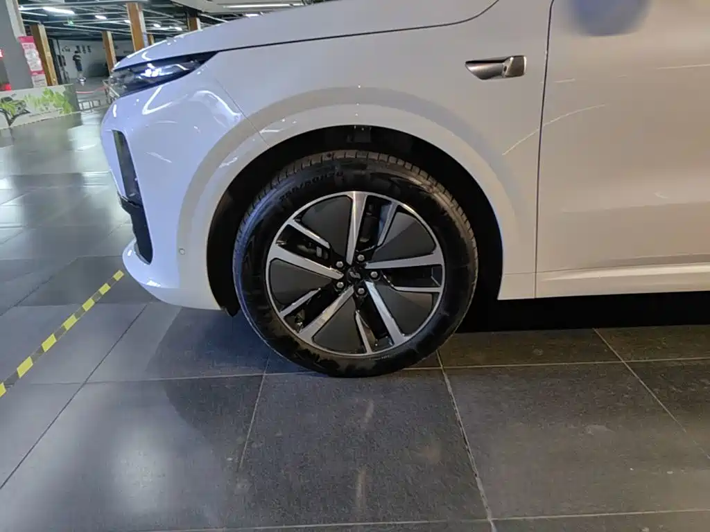 Li Auto Li L6 — миниатюра 23