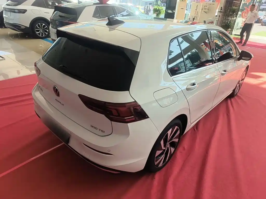 Volkswagen Golf — миниатюра 7