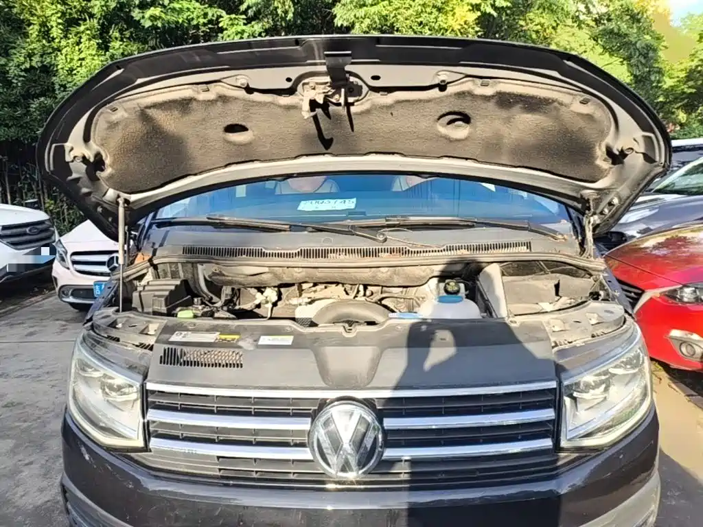 Volkswagen Multivan — миниатюра 20