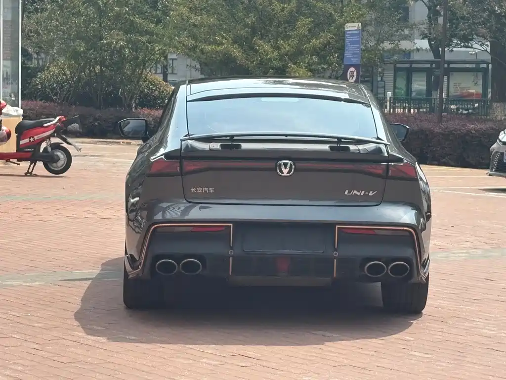 Changan UNI-V — миниатюра 6