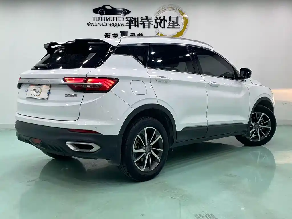 Geely Binyue — миниатюра 9