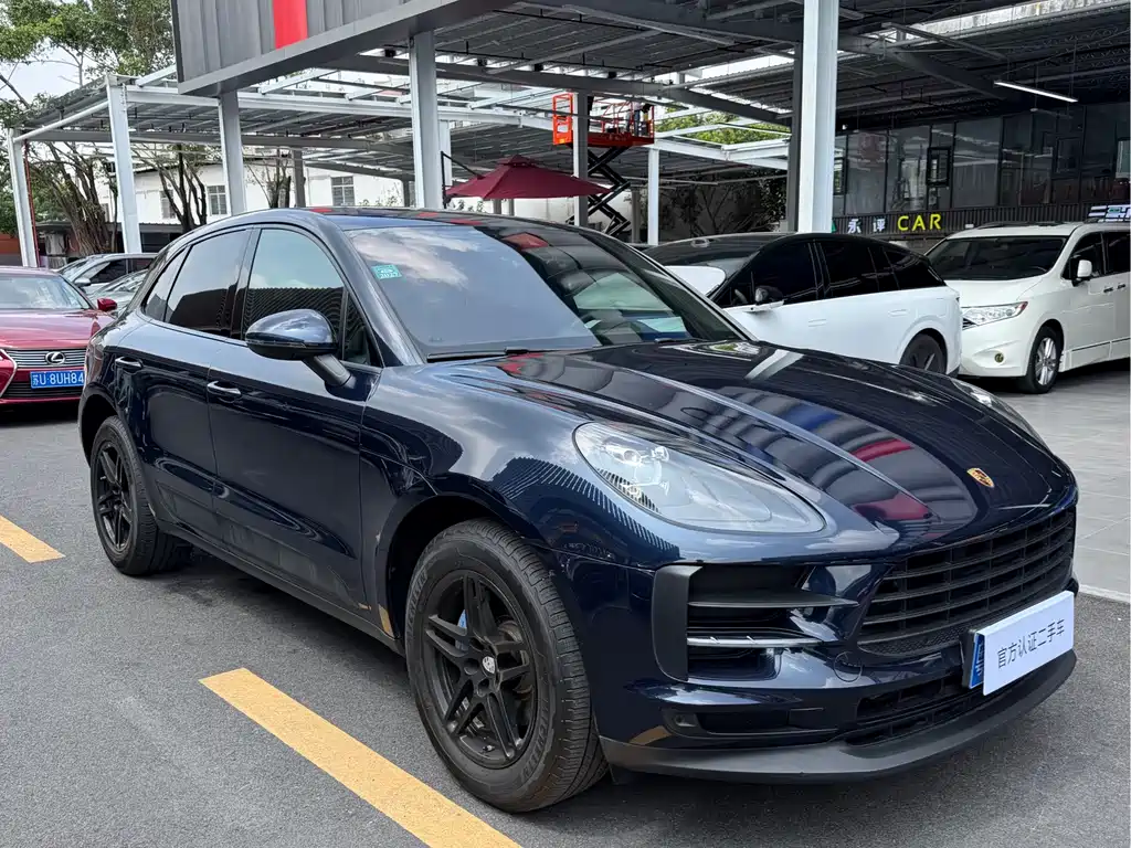 Porsche Macan — миниатюра 3