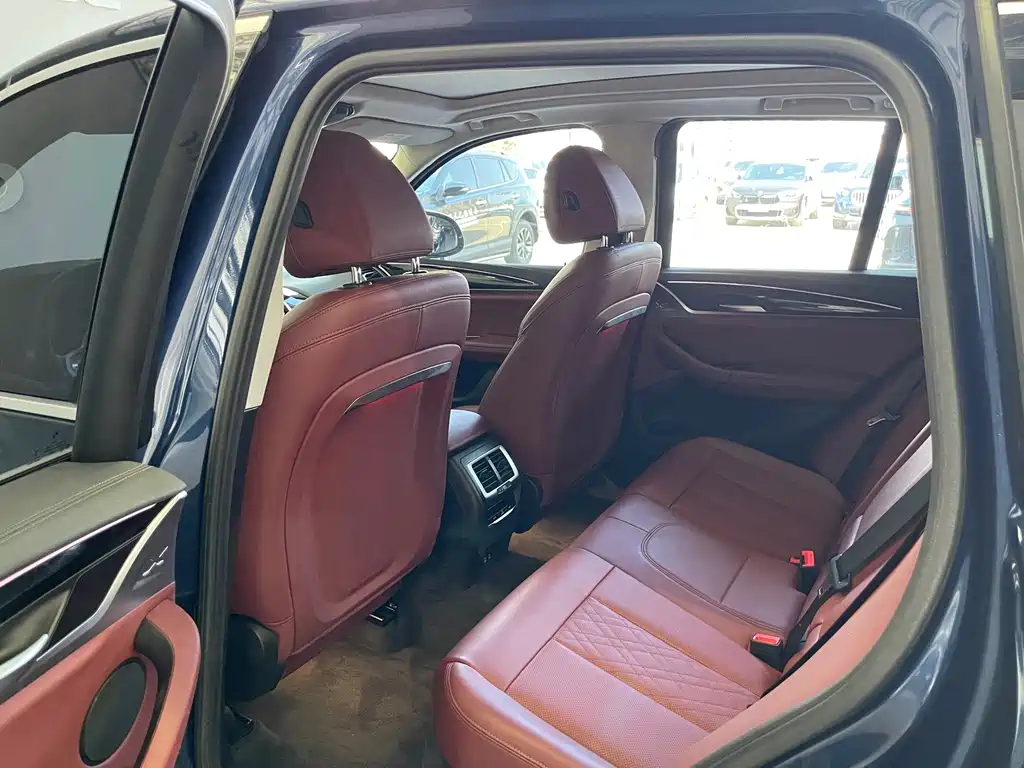 BMW iX3 — миниатюра 25