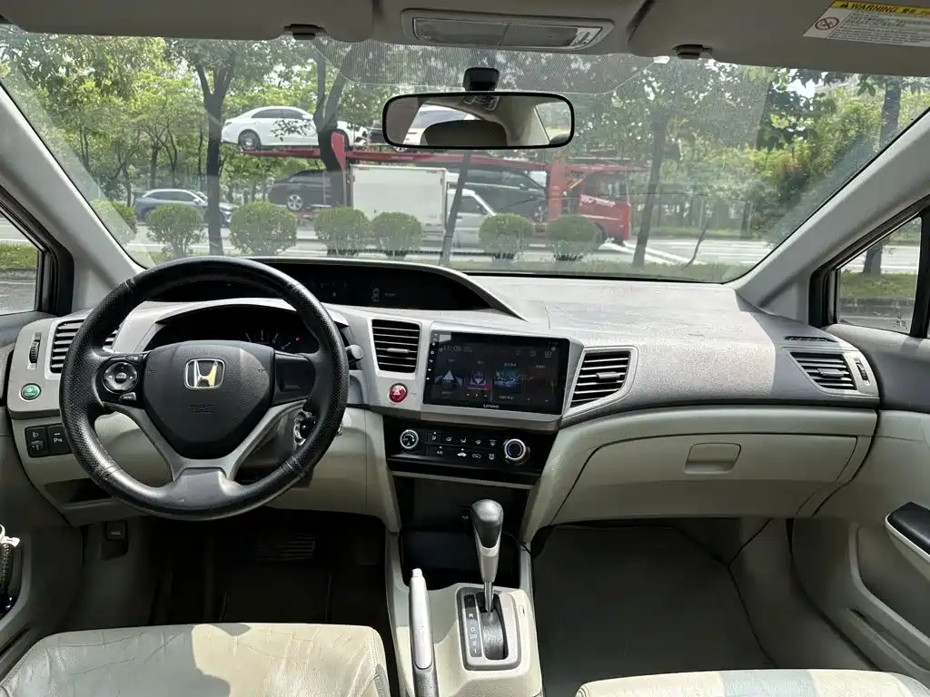 Honda Civic — миниатюра 5