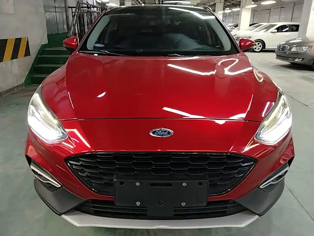 Ford Focus Active — миниатюра 3