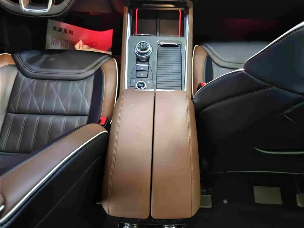 Ford Explorer — миниатюра 9