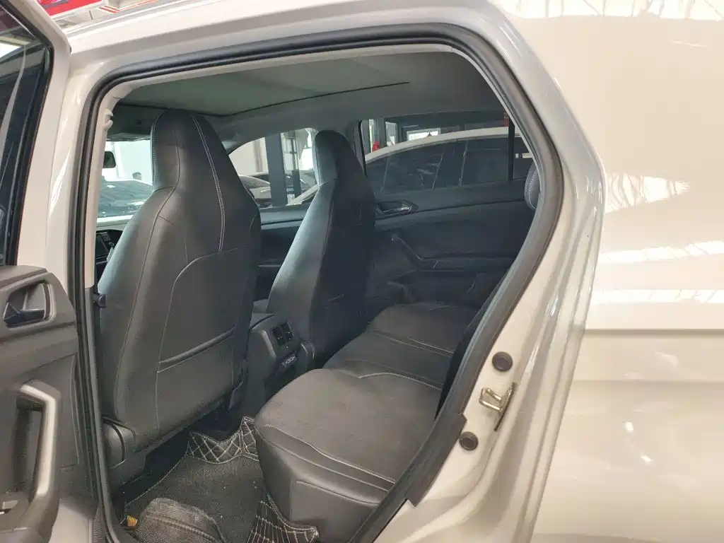 Volkswagen T-Cross — миниатюра 9