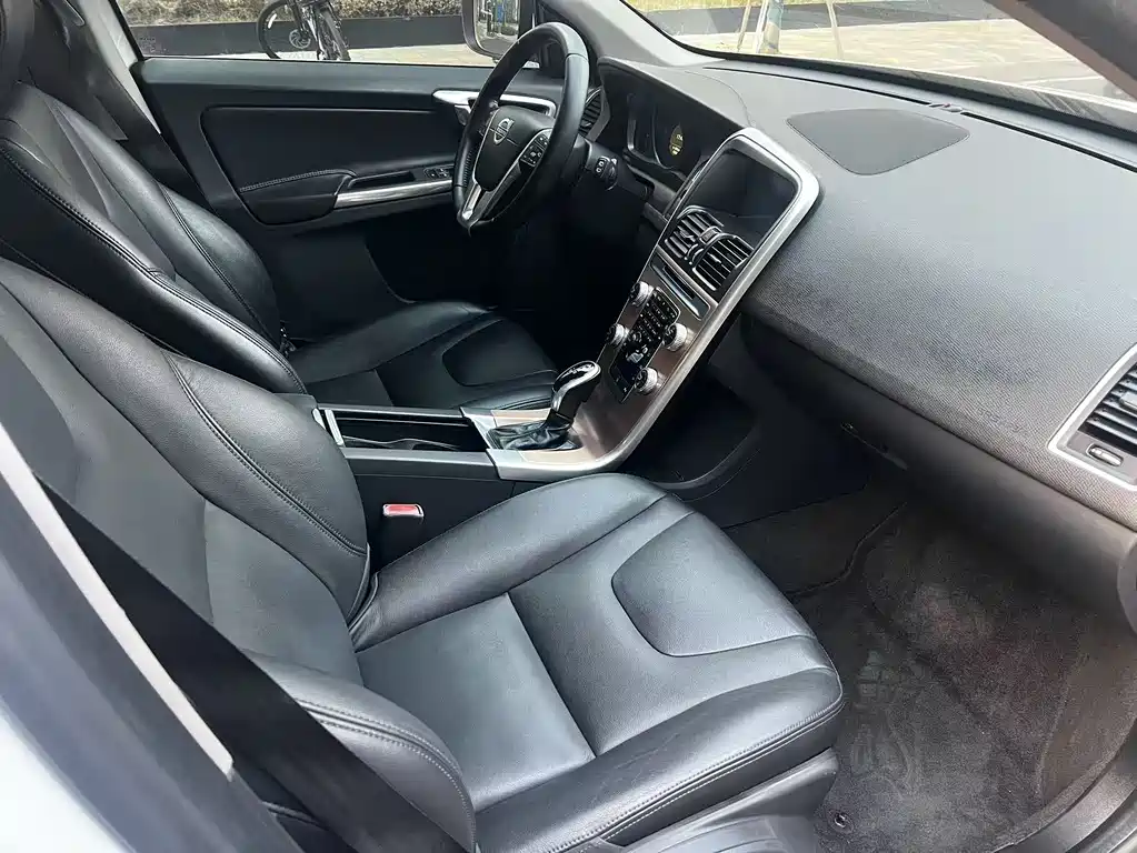 Volvo XC60 2015 T5