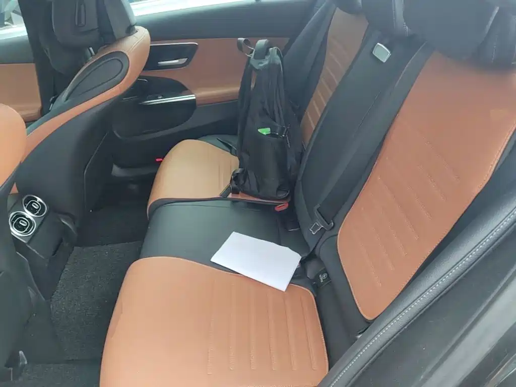 Mercedes-Benz C-Class — миниатюра 17
