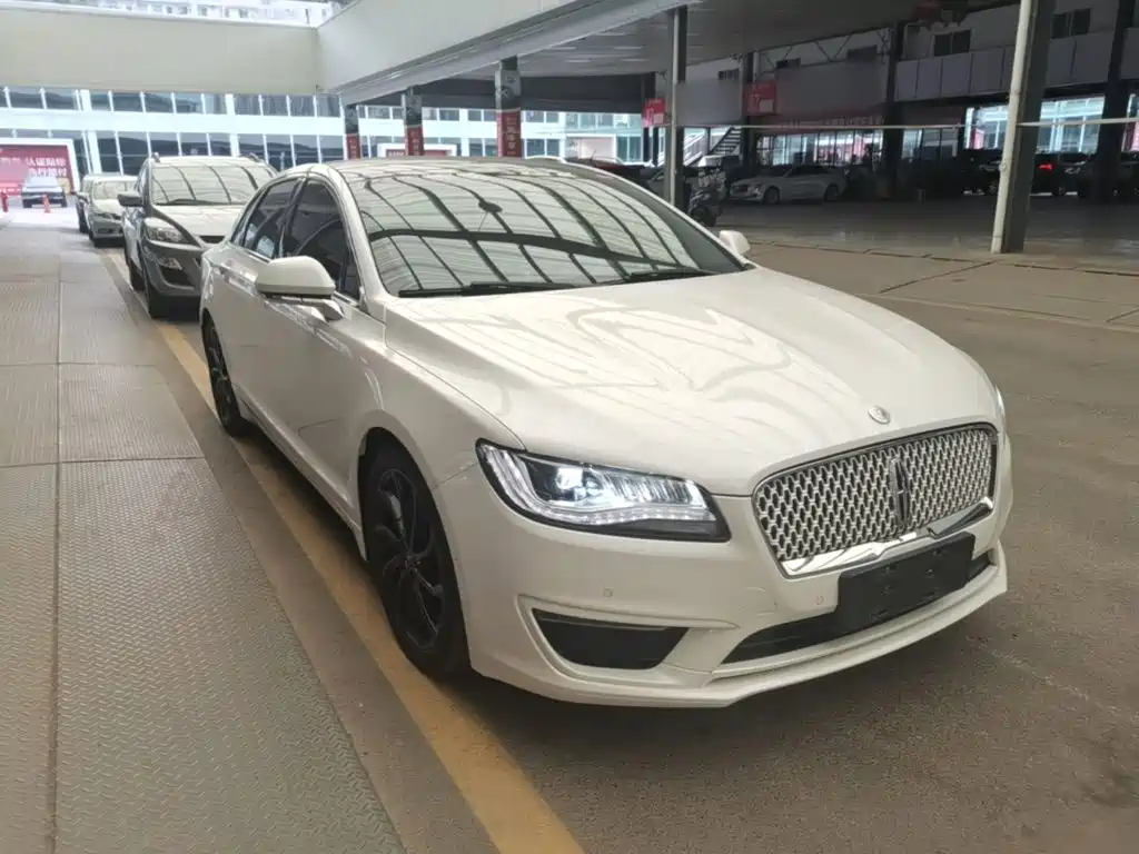 Lincoln MKZ — миниатюра 4