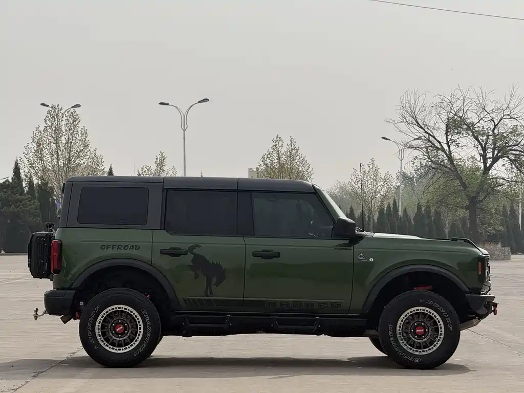Ford Bronco 2023 2.7T AT