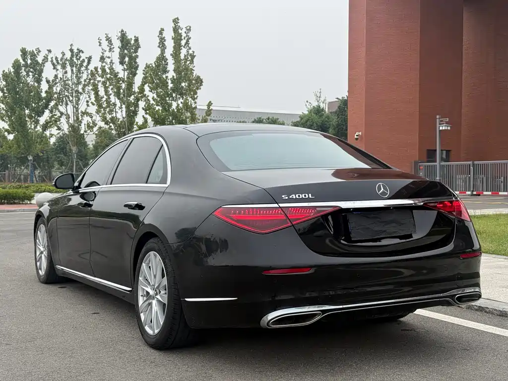 Mercedes-Benz S-Class — миниатюра 8