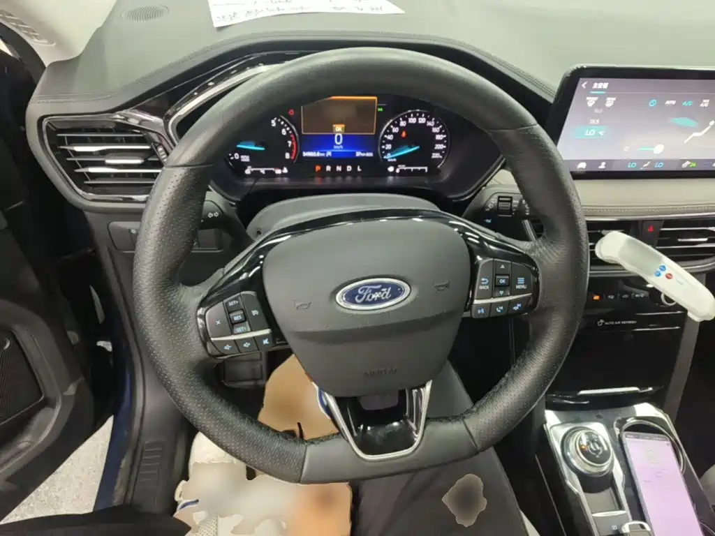 Ford Escape — миниатюра 11