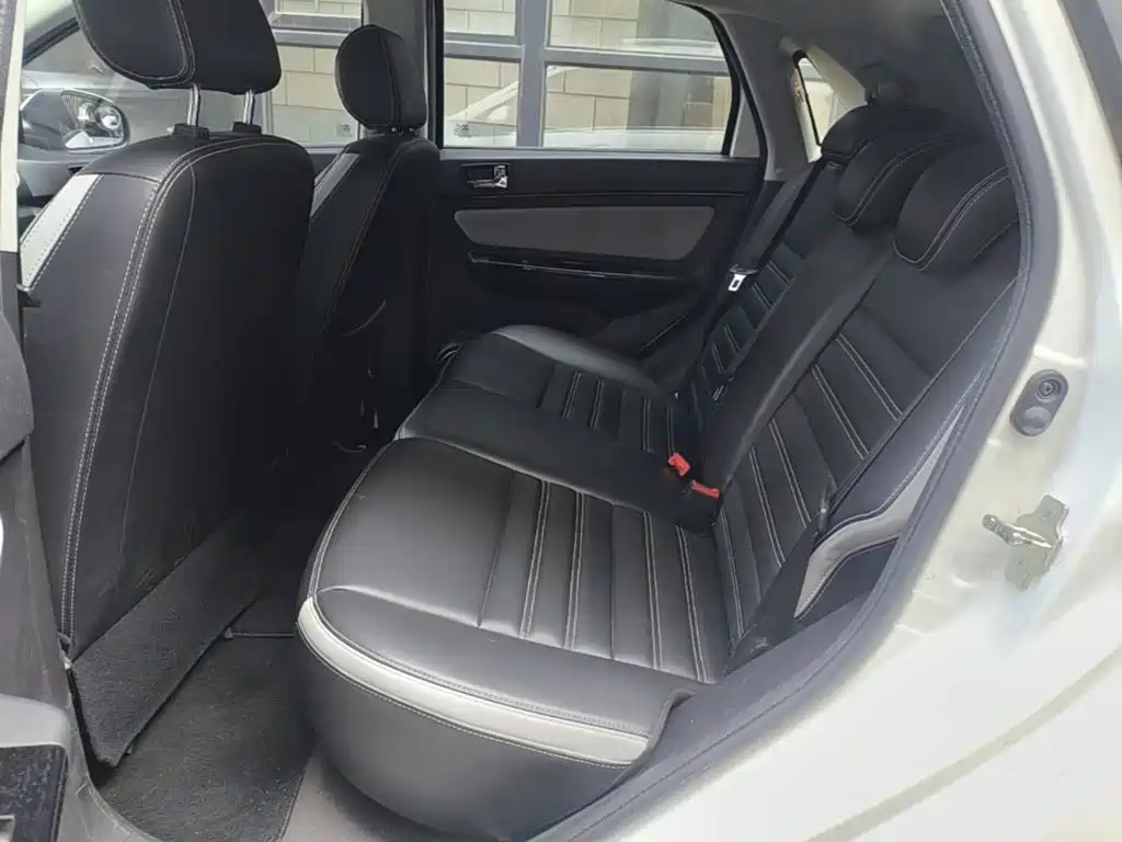 BAIC New Energy EC5 — миниатюра 17