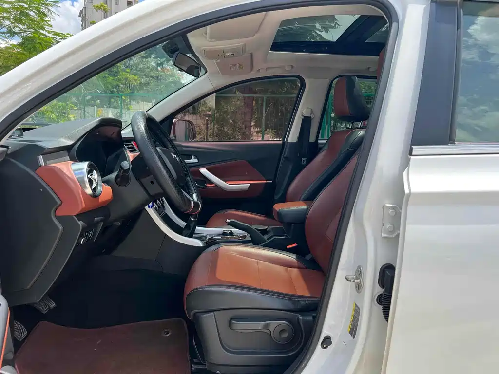 BAIC HUANSU BAIC MAGIC SPEED S3