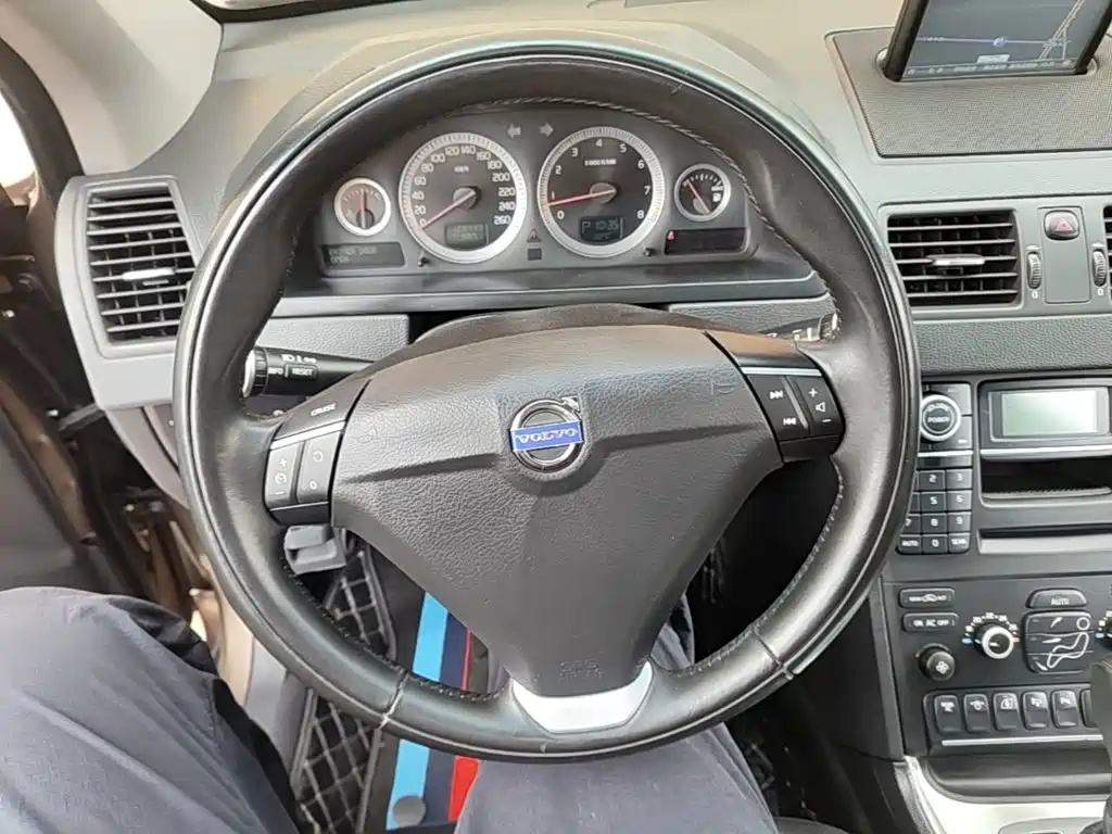 Volvo XC Classic — миниатюра 11