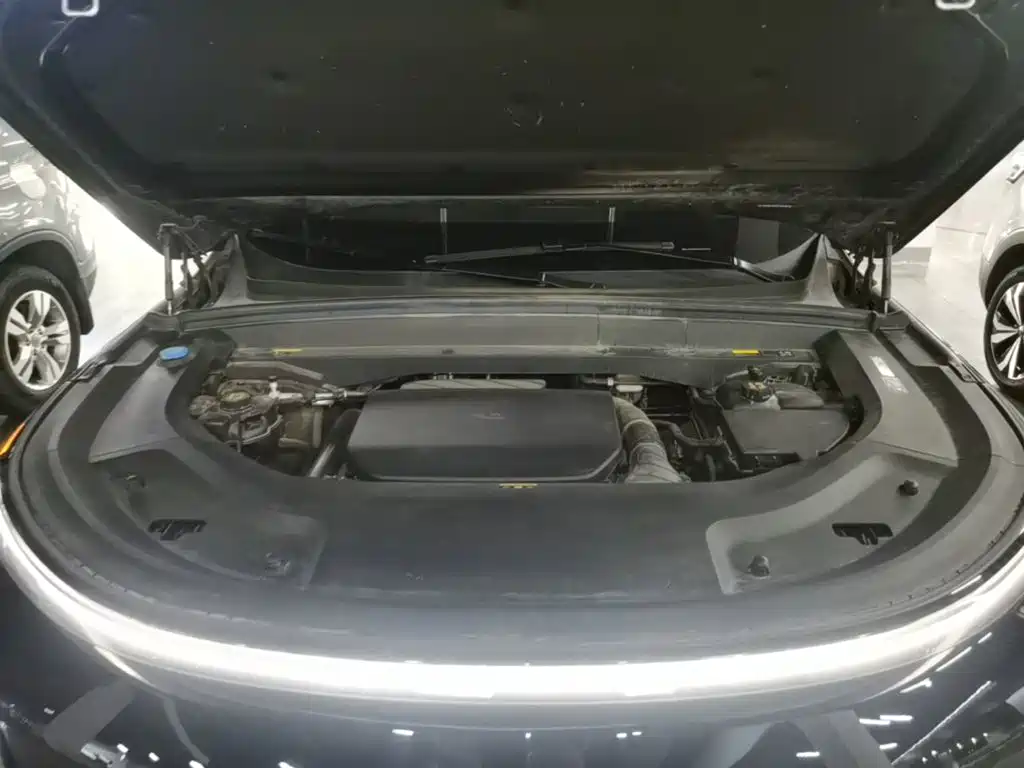 Li Auto Li L8 — миниатюра 20