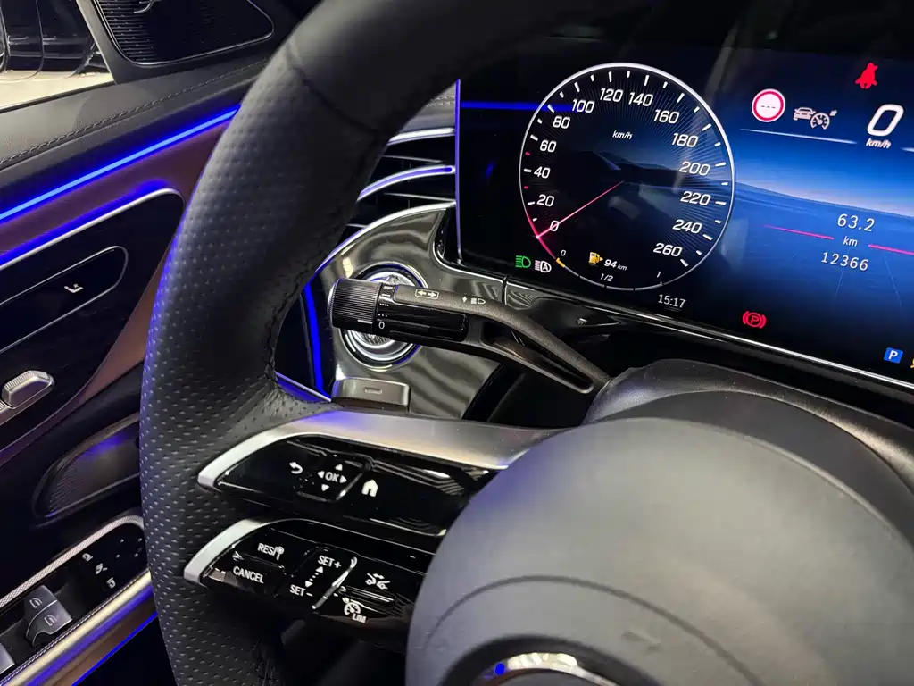 Mercedes-Benz E-Class — миниатюра 15