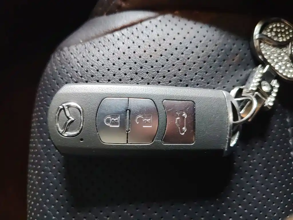 Mazda Atenza — миниатюра 9