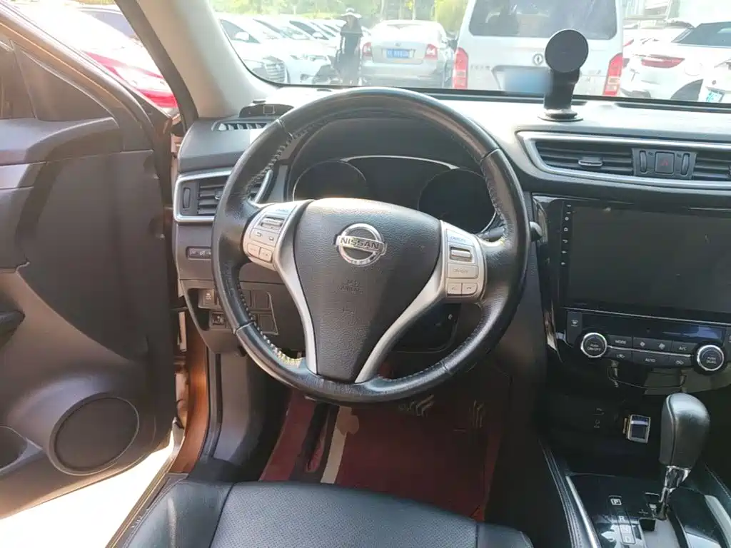 Nissan X-Trail — миниатюра 11