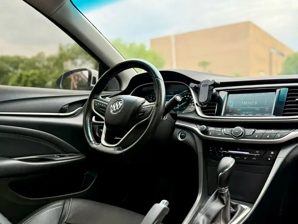 Buick Excelle — миниатюра 5