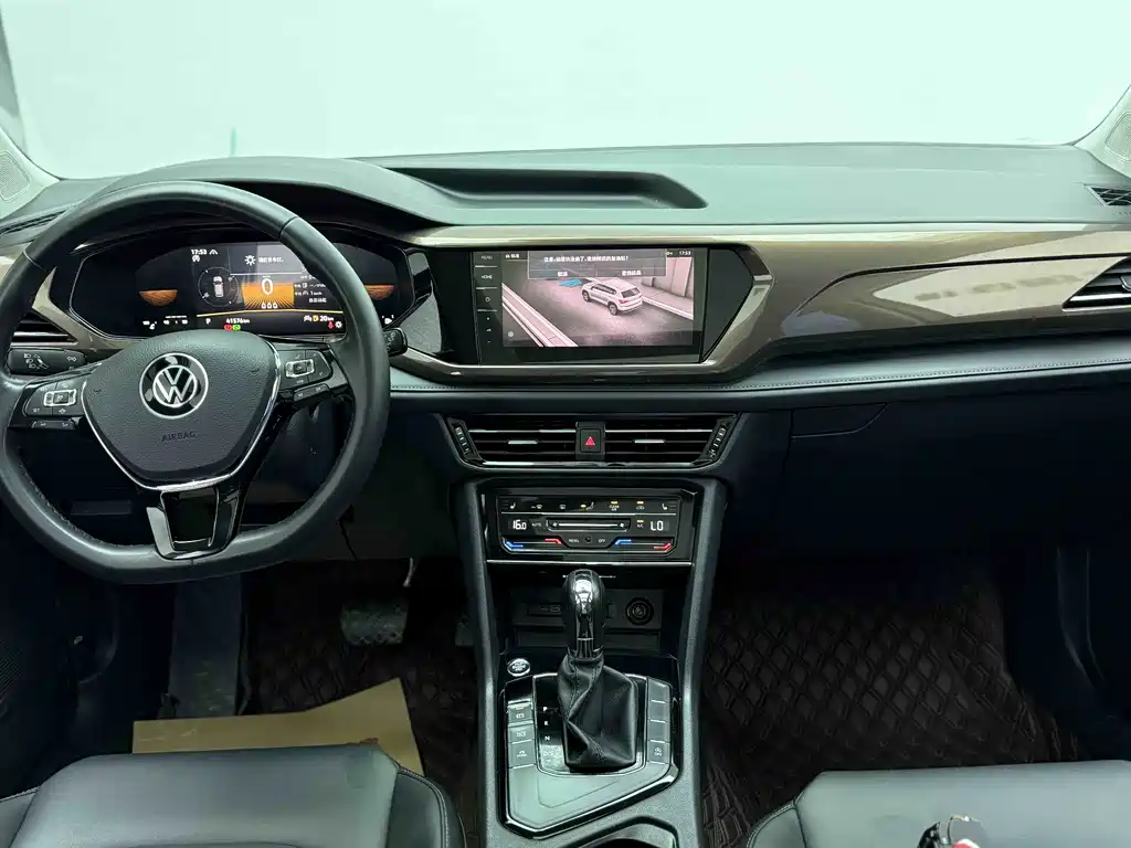 Volkswagen Tharu 2022 280TSI Luxury