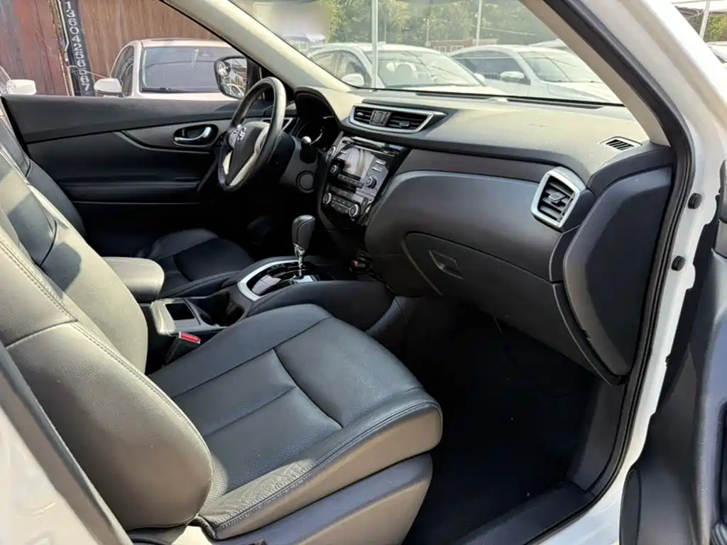 Nissan X-Trail — миниатюра 12