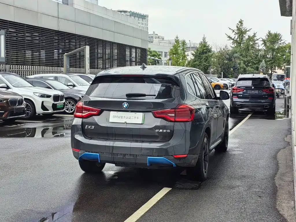 BMW iX3 — миниатюра 5
