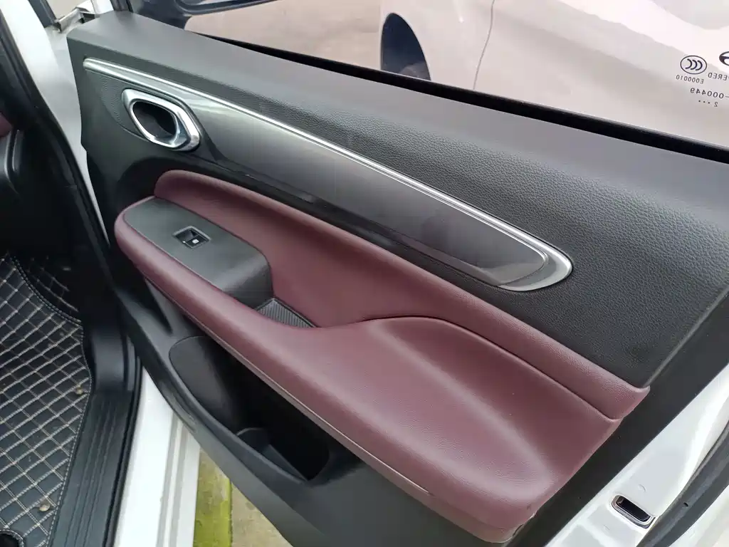 GAC Motor Trumpchi M6 — миниатюра 8