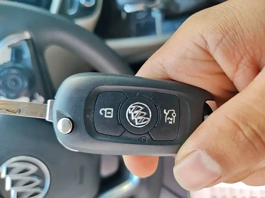 Buick Verano — миниатюра 9