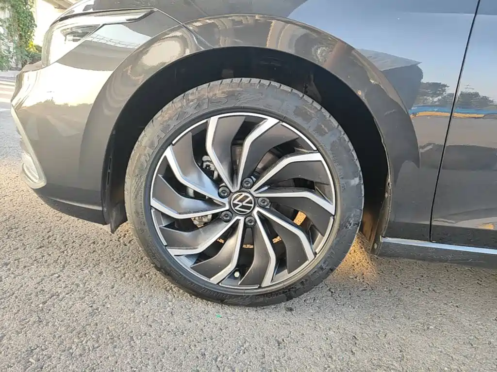 Volkswagen Golf — миниатюра 23