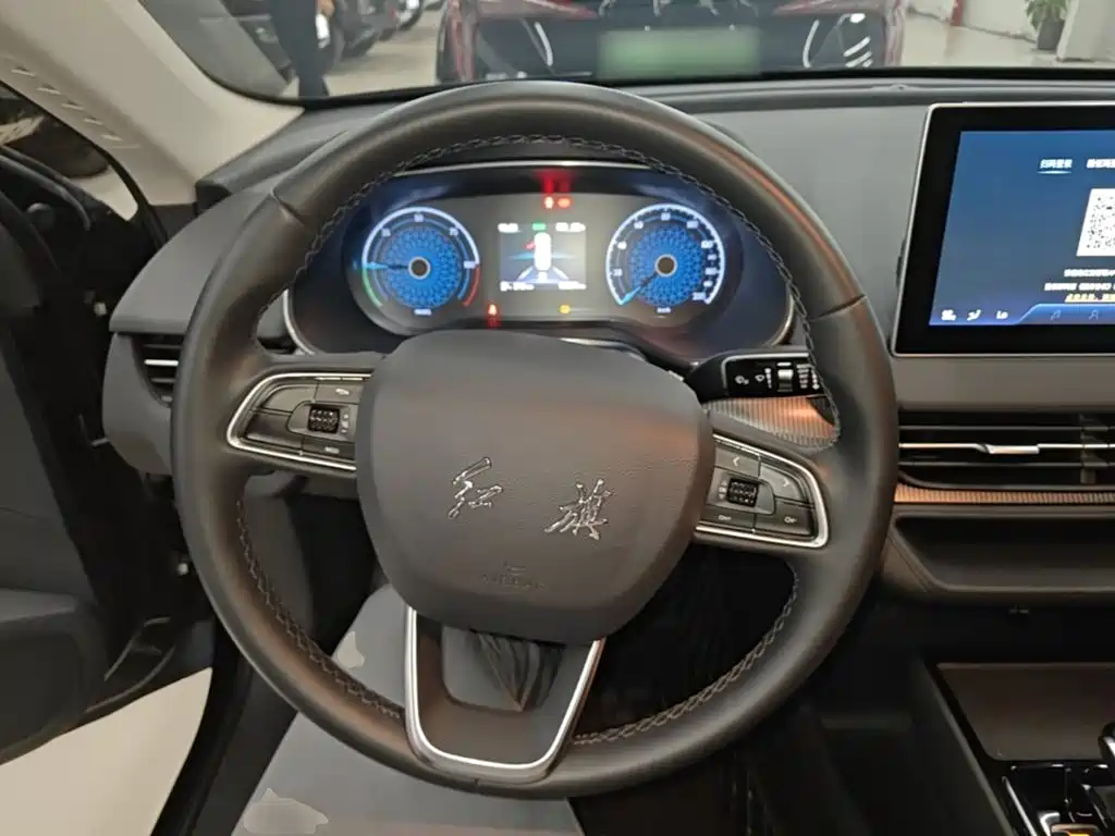 Hongqi Hongqi E-QM5 — миниатюра 11